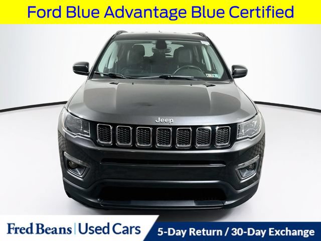 Used 2018 Jeep Compass Latitude w/ Cold Weather Group AWD/4WD image 2