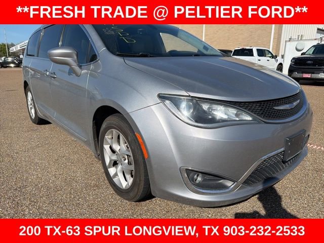 Used 2019 Chrysler Pacifica Touring-L Plus w/ Tire & Wheel Group