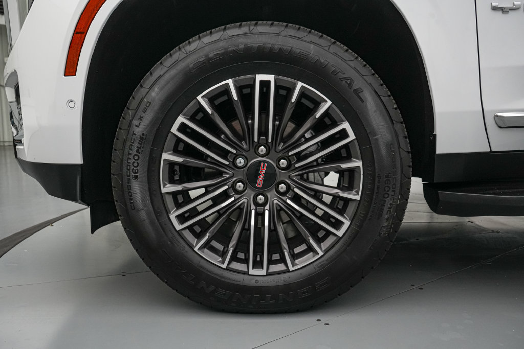 Used 2026 GMC Yukon Elevation AWD/4WD image 10