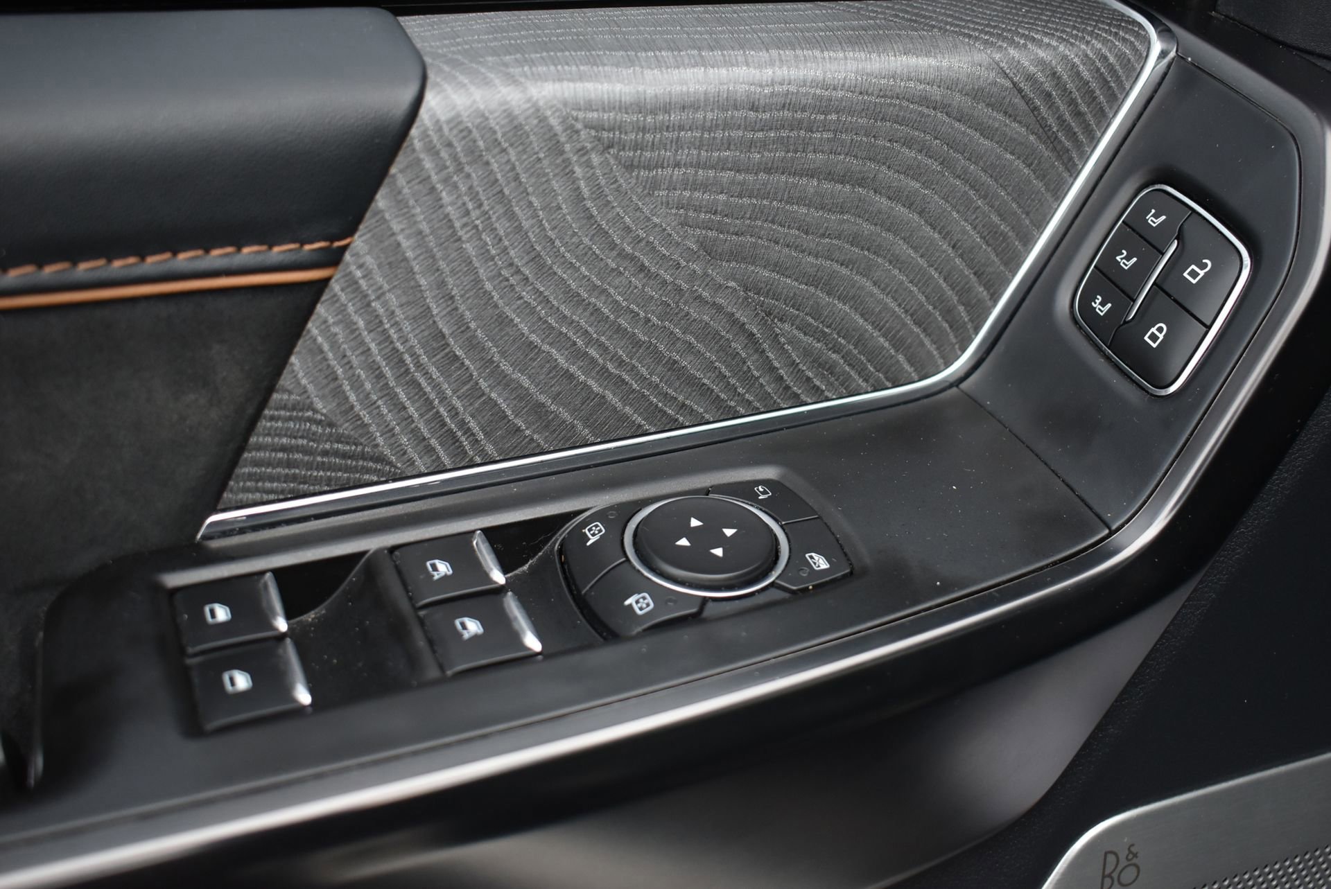 Certified 2022 Ford F150 Platinum w/ Equipment Group 701A High image 13