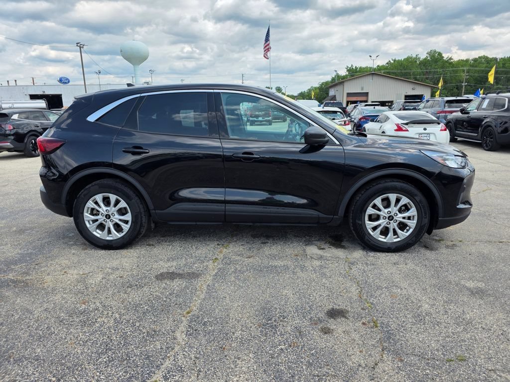 Certified 2024 Ford Escape Active FWD image 11