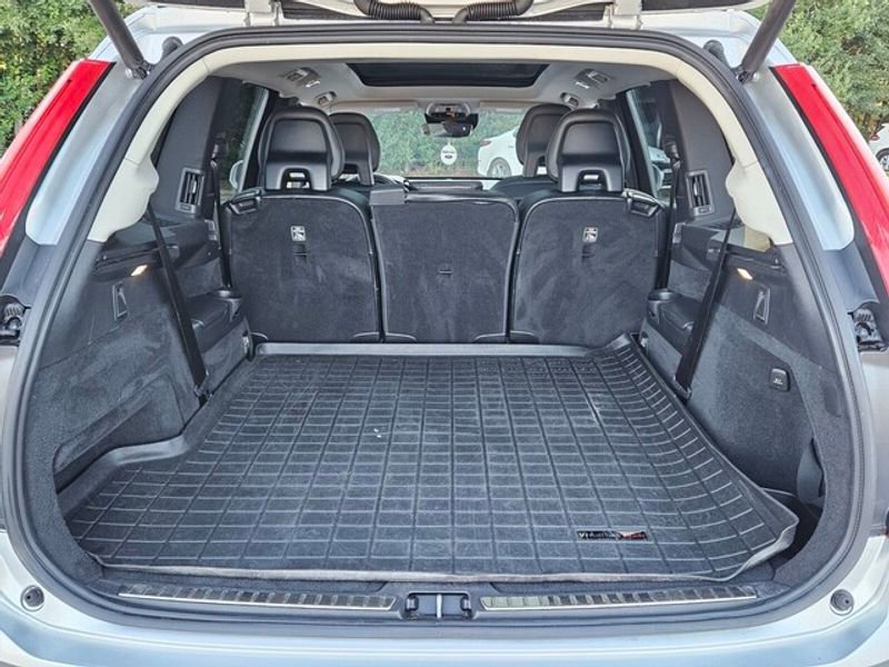 Used 2020 Volvo XC90 T5 Momentum image 15