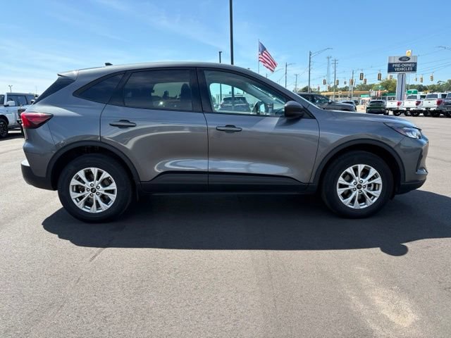 Certified 2025 Ford Escape Active AWD/4WD image 9