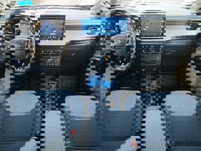 Certified 2025 Ford Maverick XLT w/ XLT Luxury Package image 8