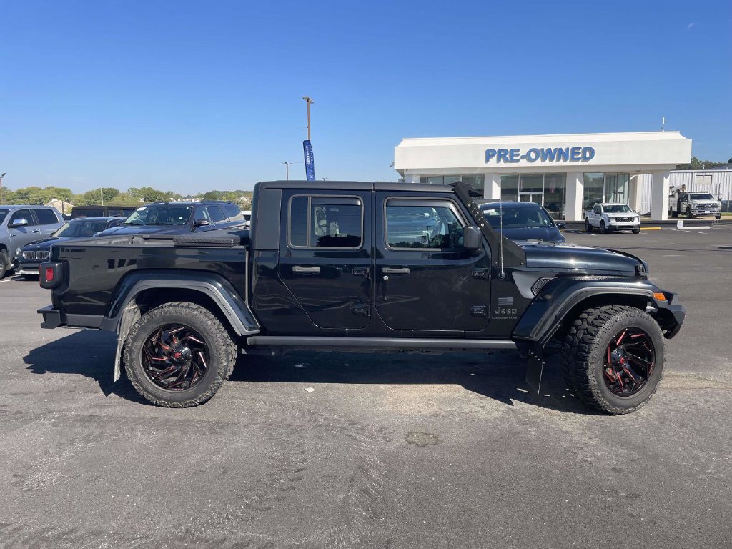 Used 2023 Jeep Gladiator Sport AWD/4WD image 2