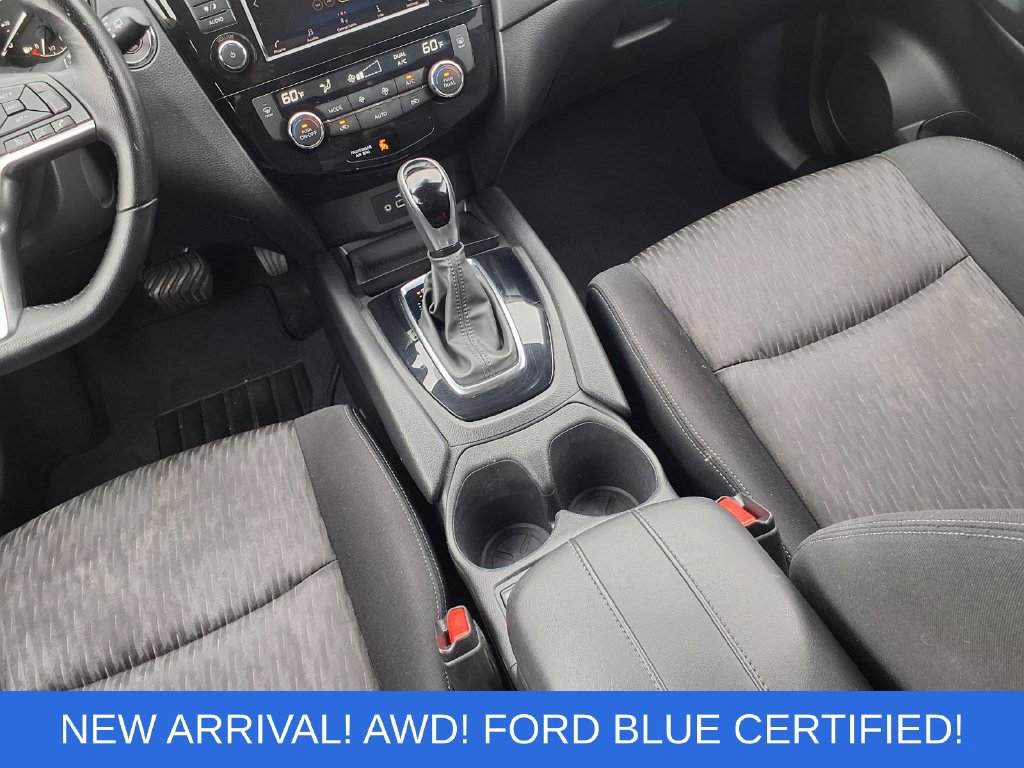 Used 2020 Nissan Rogue SV AWD/4WD image 10