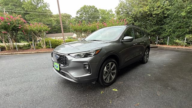 Certified 2024 Ford Escape Platinum AWD/4WD image 3