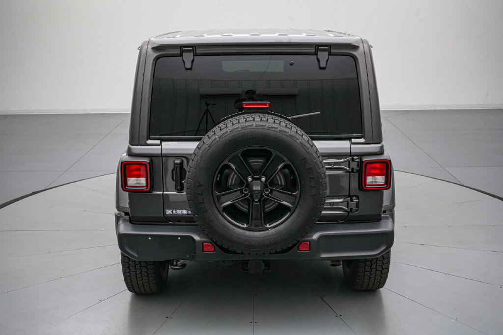 Used 2021 Jeep Wrangler Unlimited Sahara AWD/4WD image 5