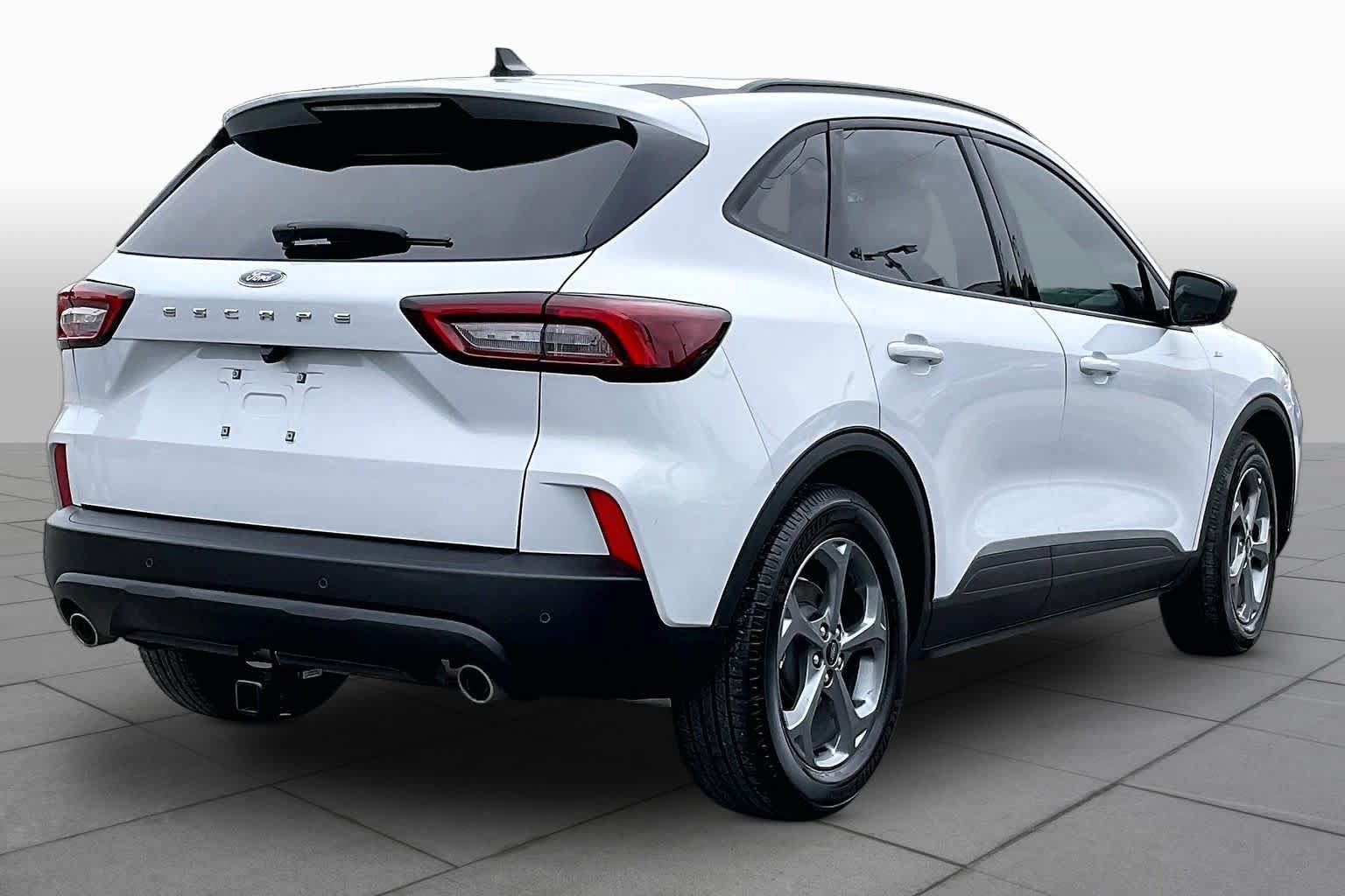 Certified 2025 Ford Escape ST-Line w/ Tech Pack #1 FWD image 11