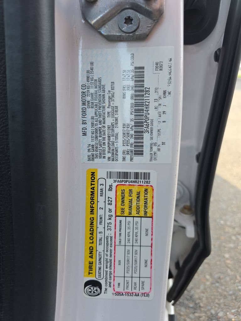 Certified 2017 Ford Fusion Energi SE FWD image 22