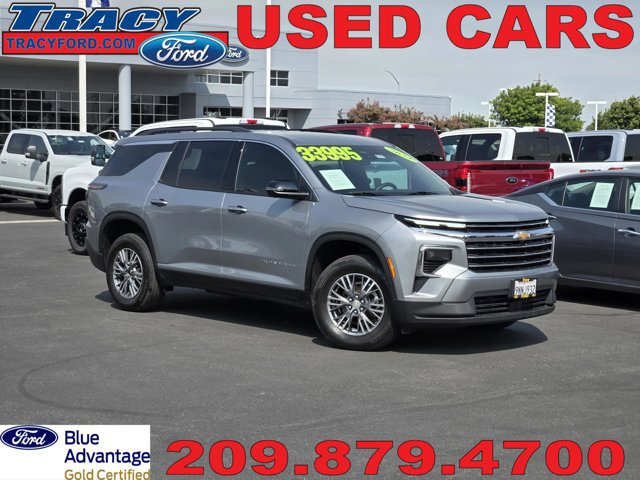 Used 2024 Chevrolet Traverse LT