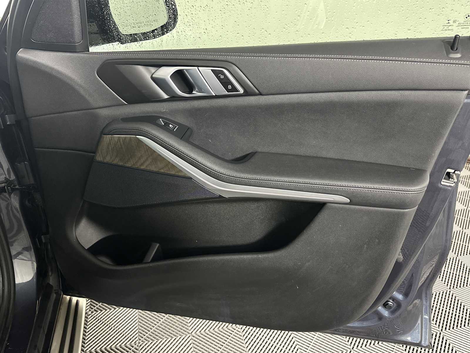 Used 2022 BMW X5 sDrive40i w/ Premium Package image 12