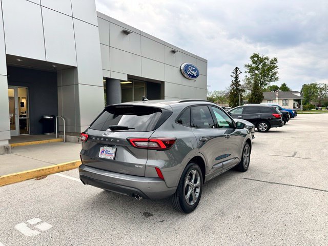 Certified 2024 Ford Escape ST-Line w/ Tech Pack #1 AWD/4WD image 19