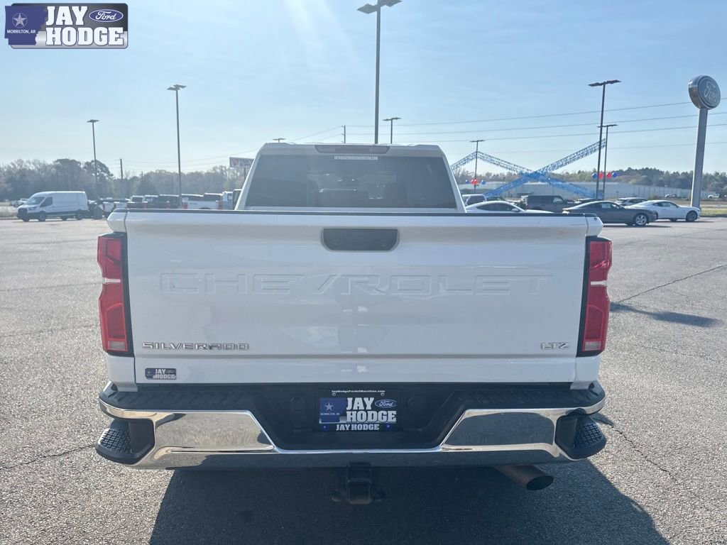 Used 2024 Chevrolet Silverado 2500 LTZ w/ LTZ Convenience Package image 5