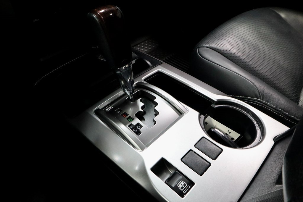 Used 2023 Toyota 4Runner Limited image 31