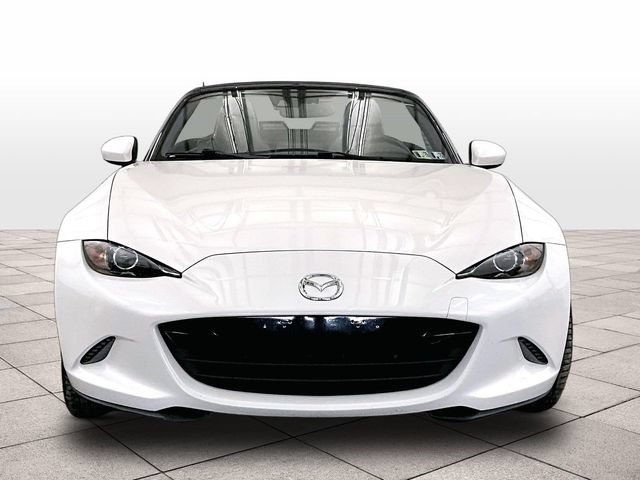 Used 2018 MAZDA MX-5 Miata Grand Touring RWD image 3