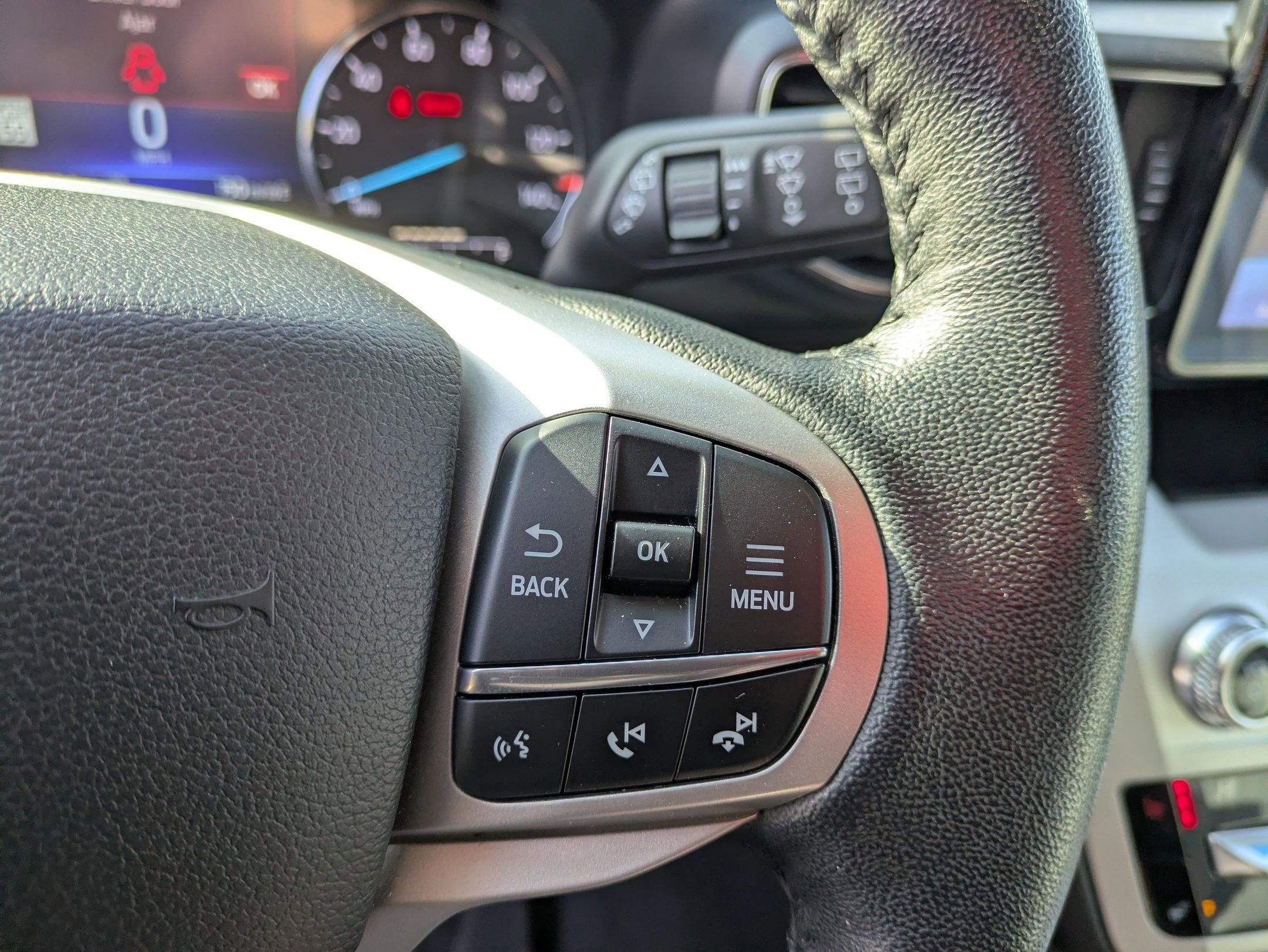 Certified 2021 Ford Explorer XLT w/ Equipment Group 202A image 19