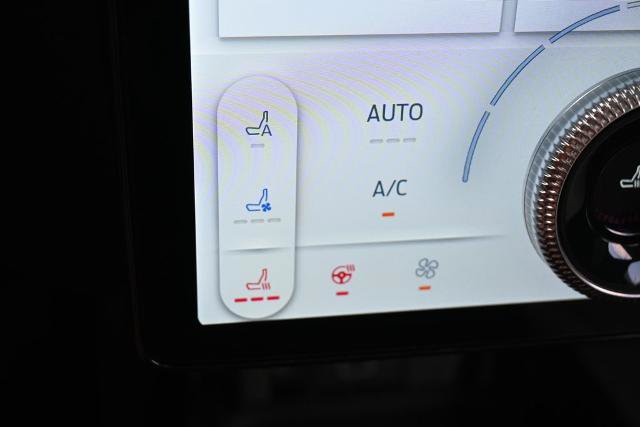 Certified 2025 Ford Mustang Mach-E Premium AWD/4WD image 40