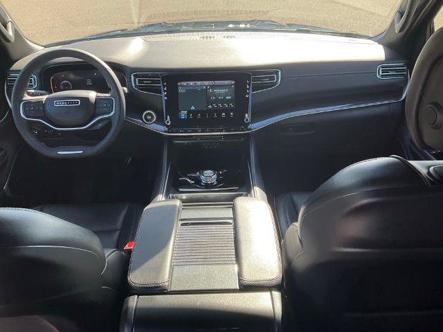 Used 2022 Jeep Wagoneer Series I AWD/4WD image 2