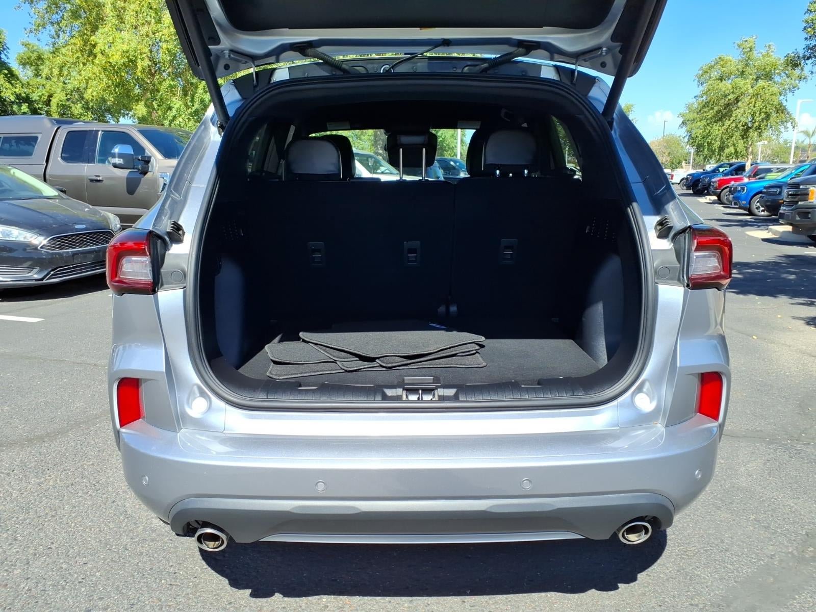 Certified 2024 Ford Escape ST-Line w/ Tech Pack #1 FWD image 16