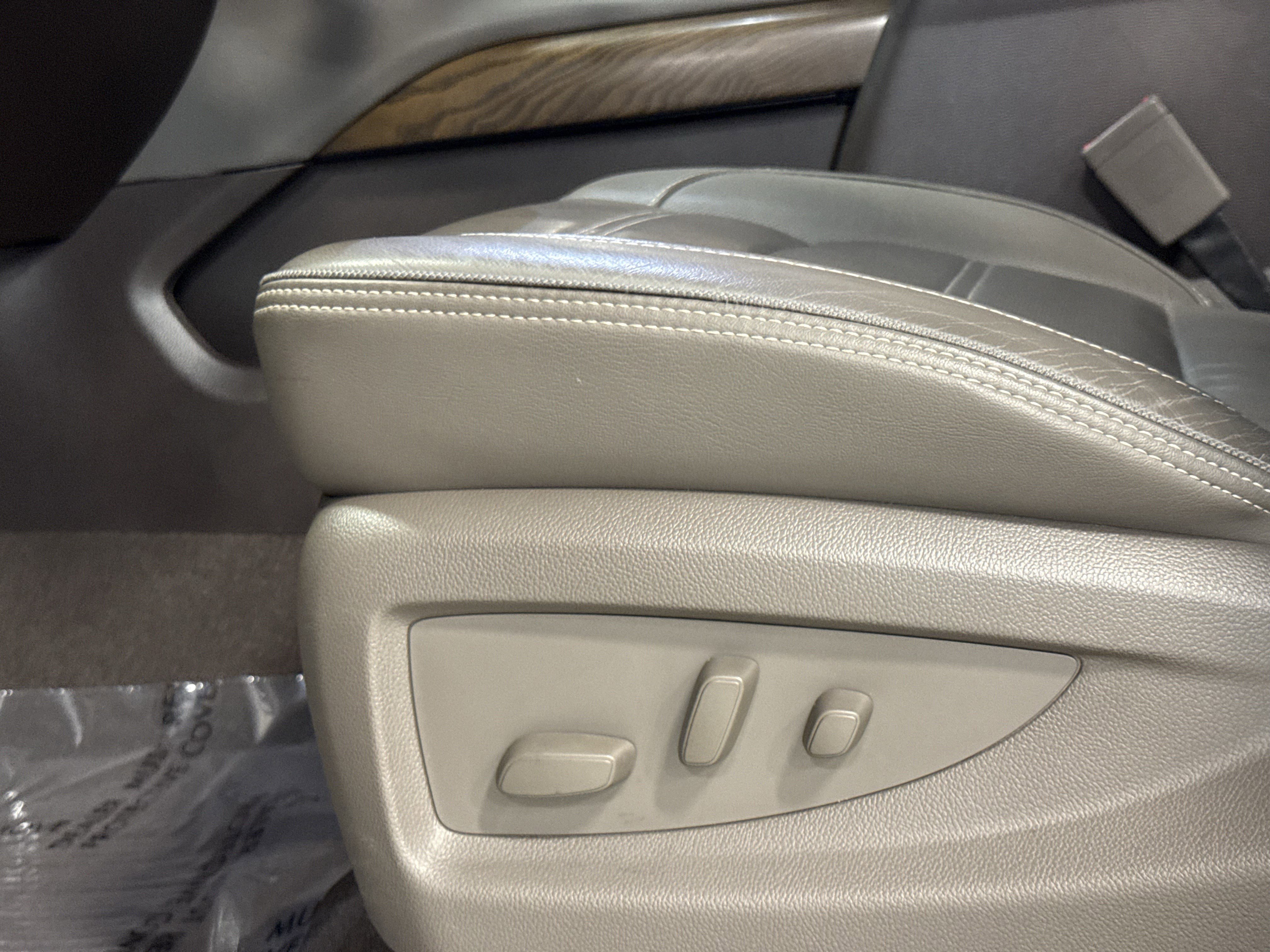 Used 2019 GMC Yukon XL Denali w/ Denali Ultimate Package image 23