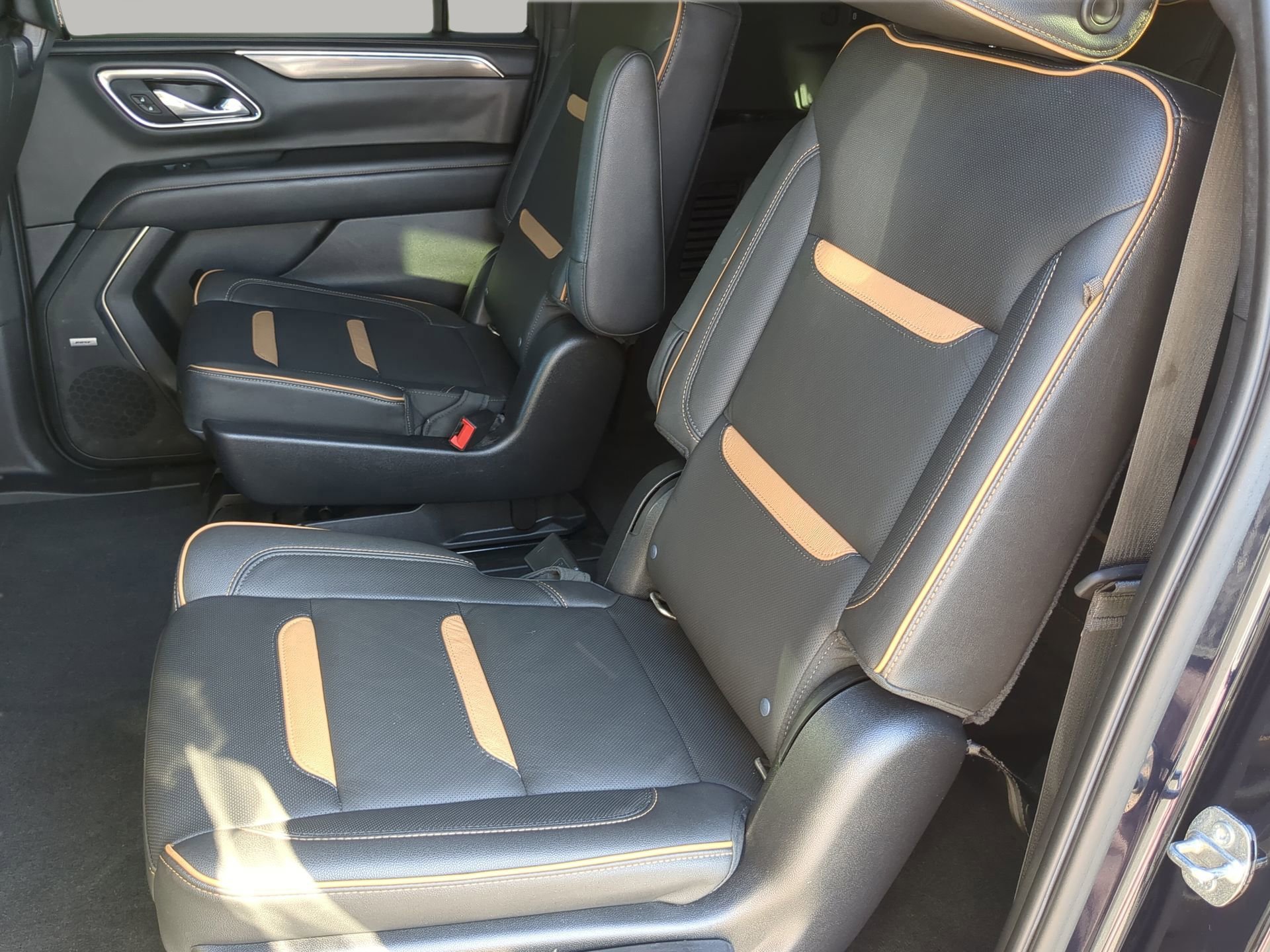 Used 2021 GMC Yukon XL AT4 w/ AT4 Premium Package image 47