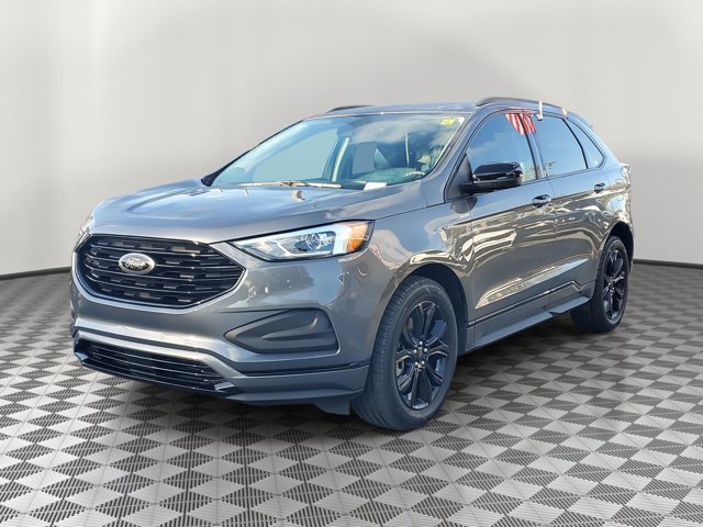 Certified 2022 Ford Edge SE w/ Black Appearance Package image 3