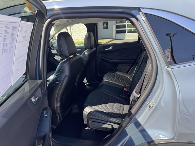 Certified 2023 Ford Escape SE w/ PHEV Premium Package FWD image 19