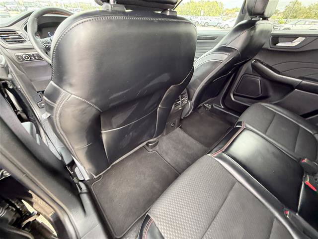 Certified 2025 Ford Escape ST-Line Select AWD/4WD image 20