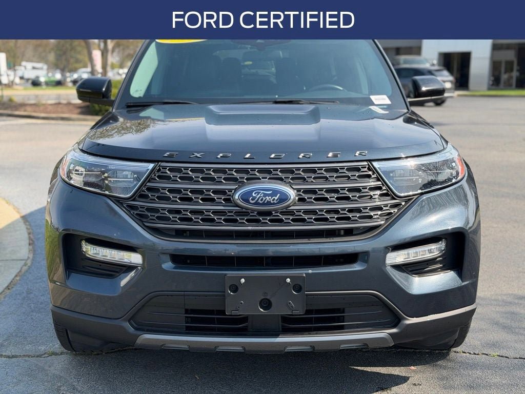 Certified 2023 Ford Explorer XLT w/ Equipment Group 202A RWD image 3