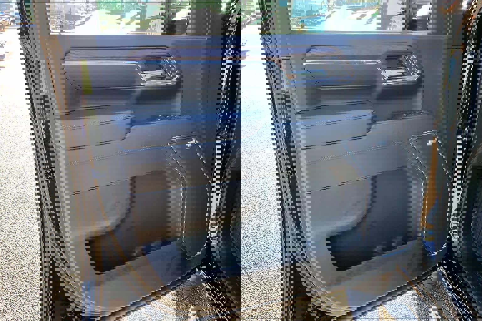 Used 2024 GMC Sierra 2500 SLT w/ SLT Premium Package image 22