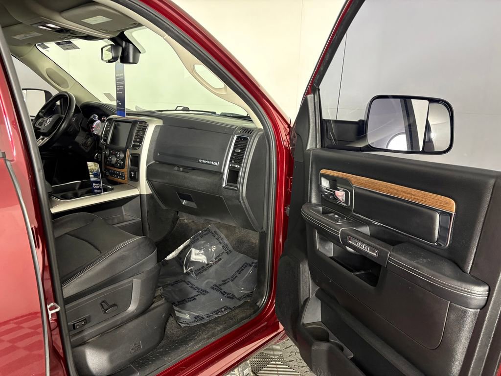 Used 2017 RAM 2500 Laramie w/ Sport Appearance Group image 32