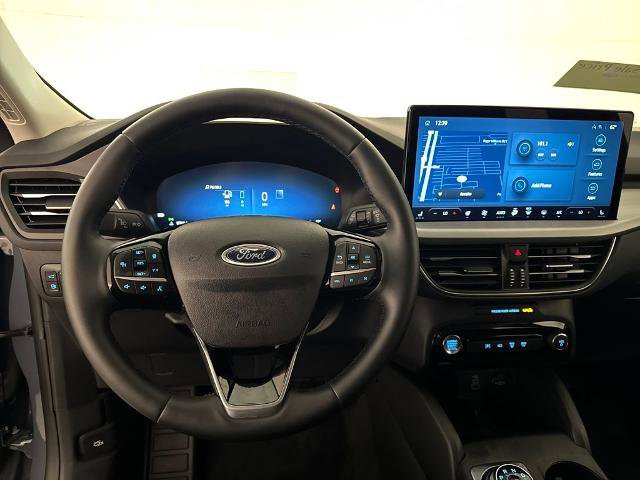 Certified 2025 Ford Escape SE w/ PHEV Premium Package image 7