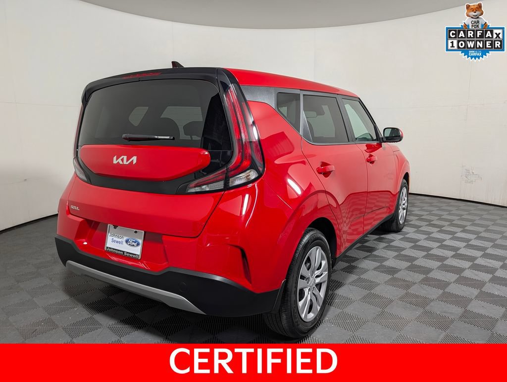 Used 2024 Kia Soul LX FWD image 2
