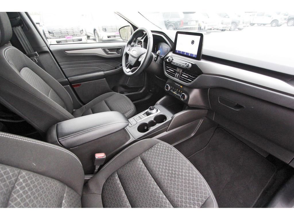 Certified 2024 Ford Escape Active FWD image 31