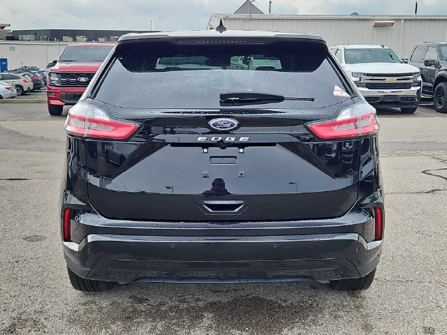 Certified 2024 Ford Edge ST-Line AWD/4WD image 4