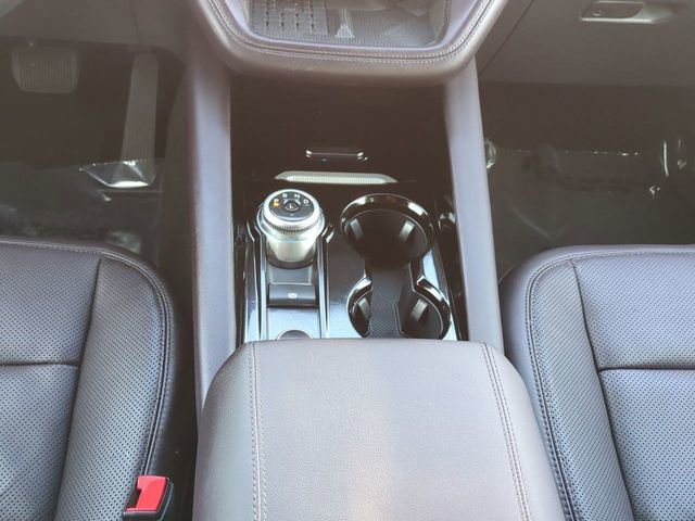 Certified 2025 Ford Explorer Platinum w/ Ultimate Package image 19