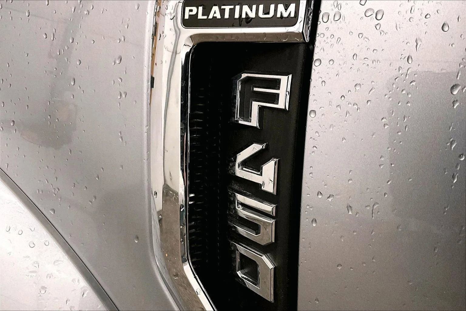 Certified 2022 Ford F450 Platinum w/ FX4 Off-Road Package image 13