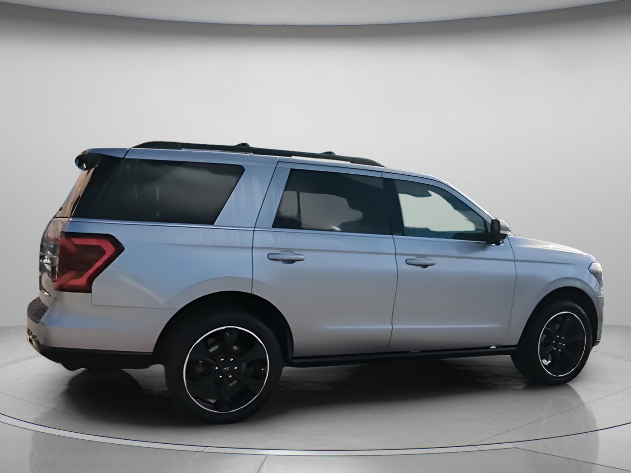 Certified 2023 Ford Expedition Limited image 24