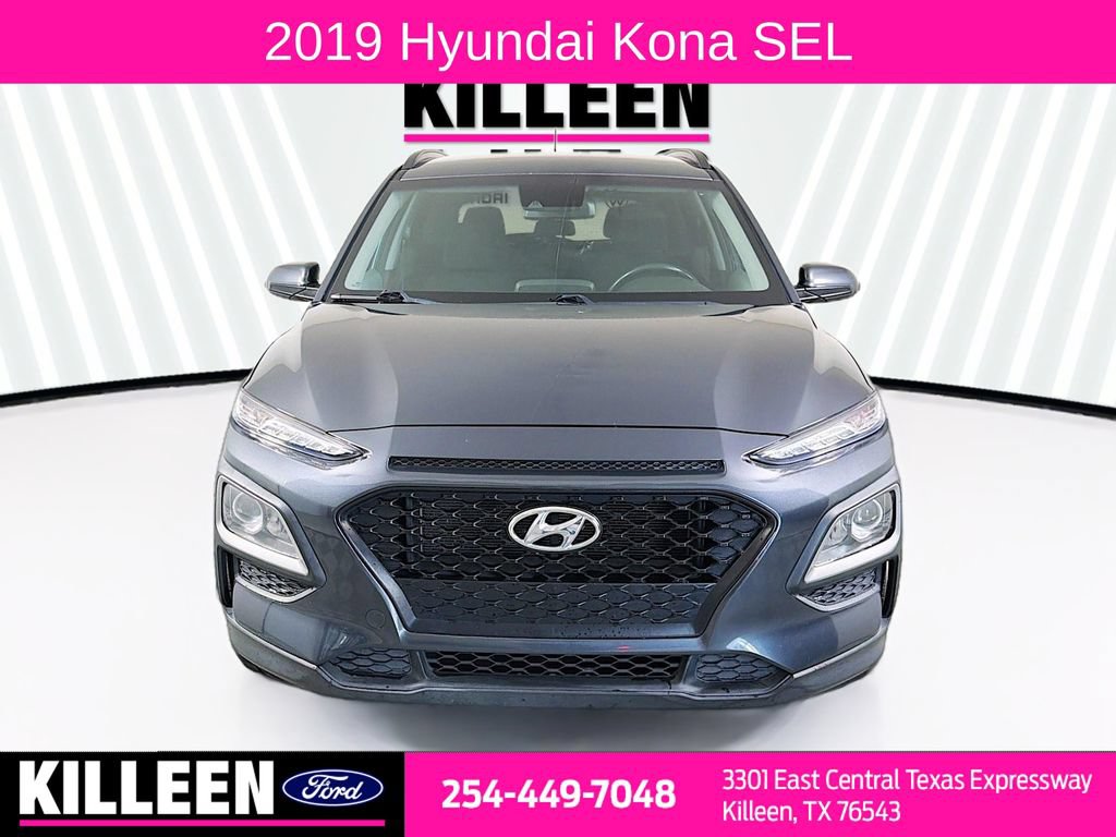 Used 2019 Hyundai Kona SEL FWD image 2