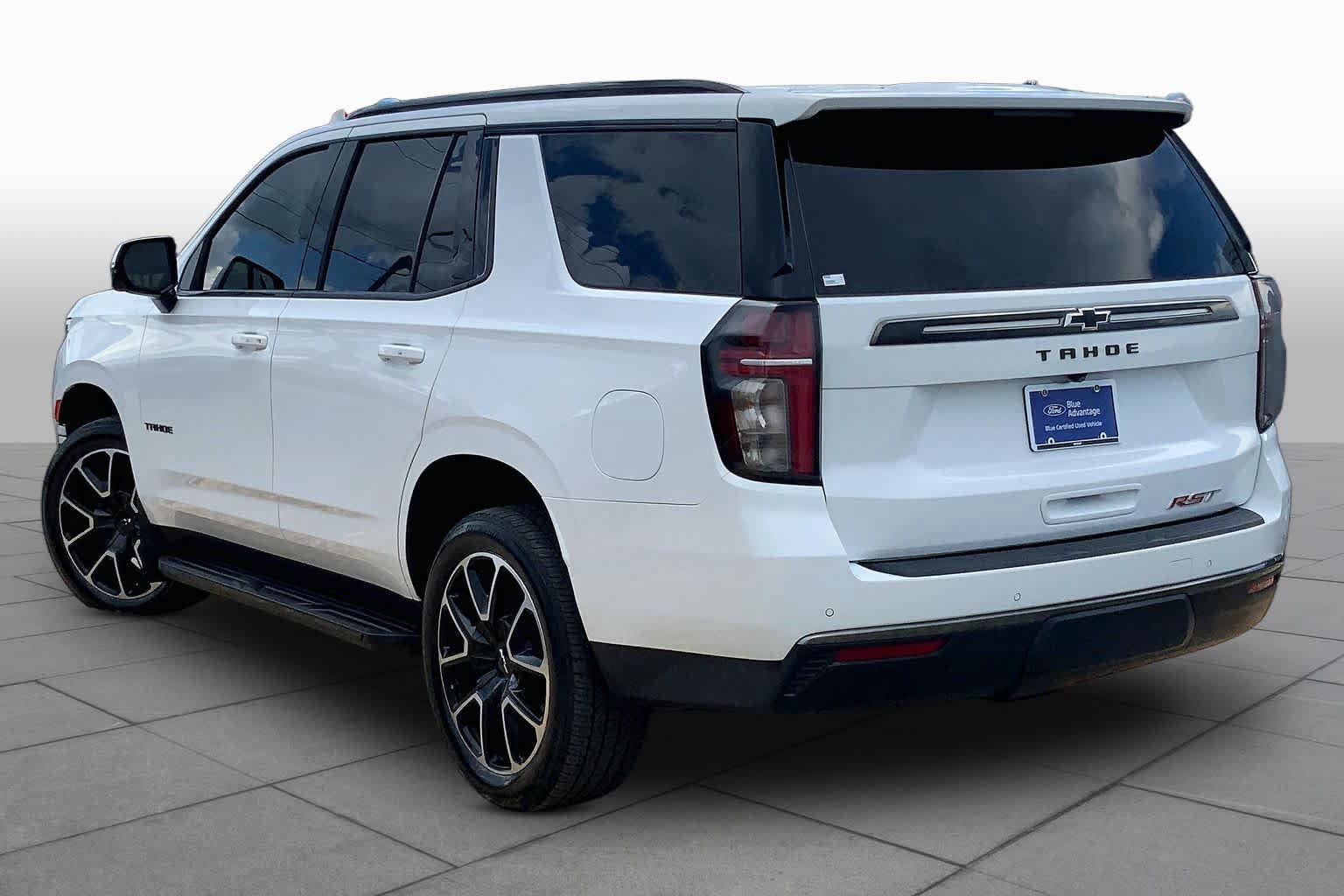 Used 2022 Chevrolet Tahoe RST w/ Luxury Package RWD image 12
