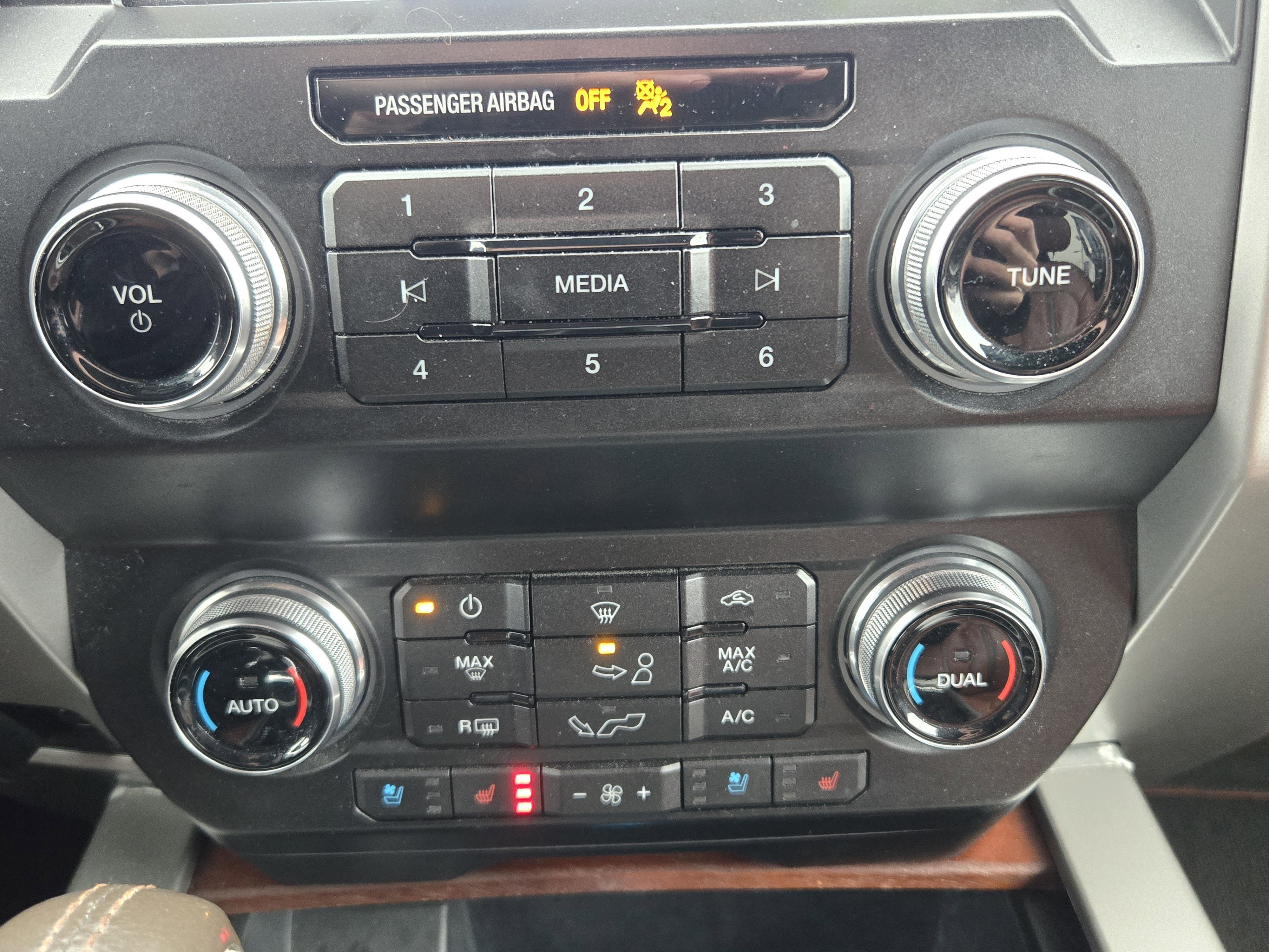 Certified 2019 Ford F150 King Ranch w/ Equipment Group 601A Luxury image 14