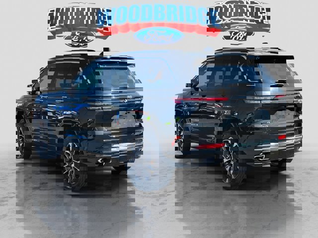 Used 2023 Jeep Grand Cherokee Overland w/ Luxury Tech Group IV image 6