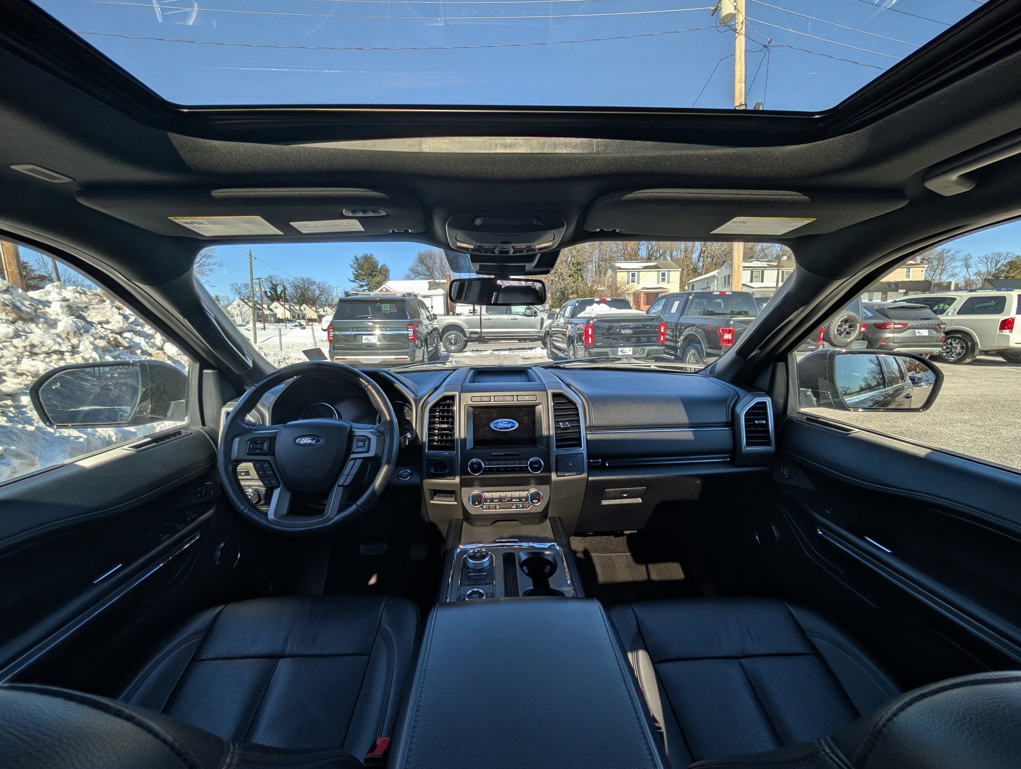 Certified 2020 Ford Expedition XLT w/ Equipment Group 202A image 19