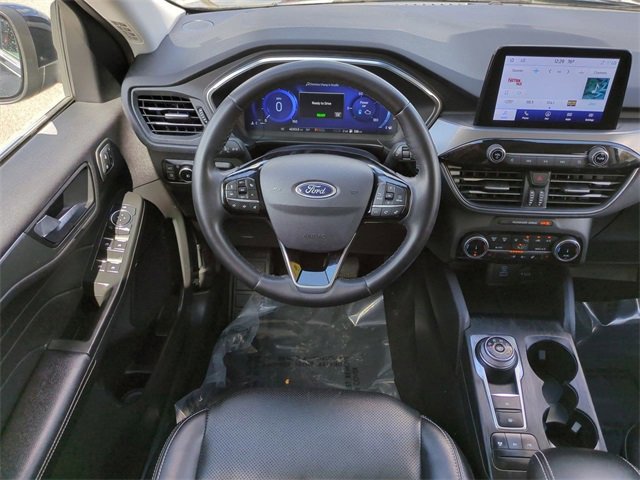 Certified 2022 Ford Escape Titanium w/ Class II Trailer Tow Package image 16