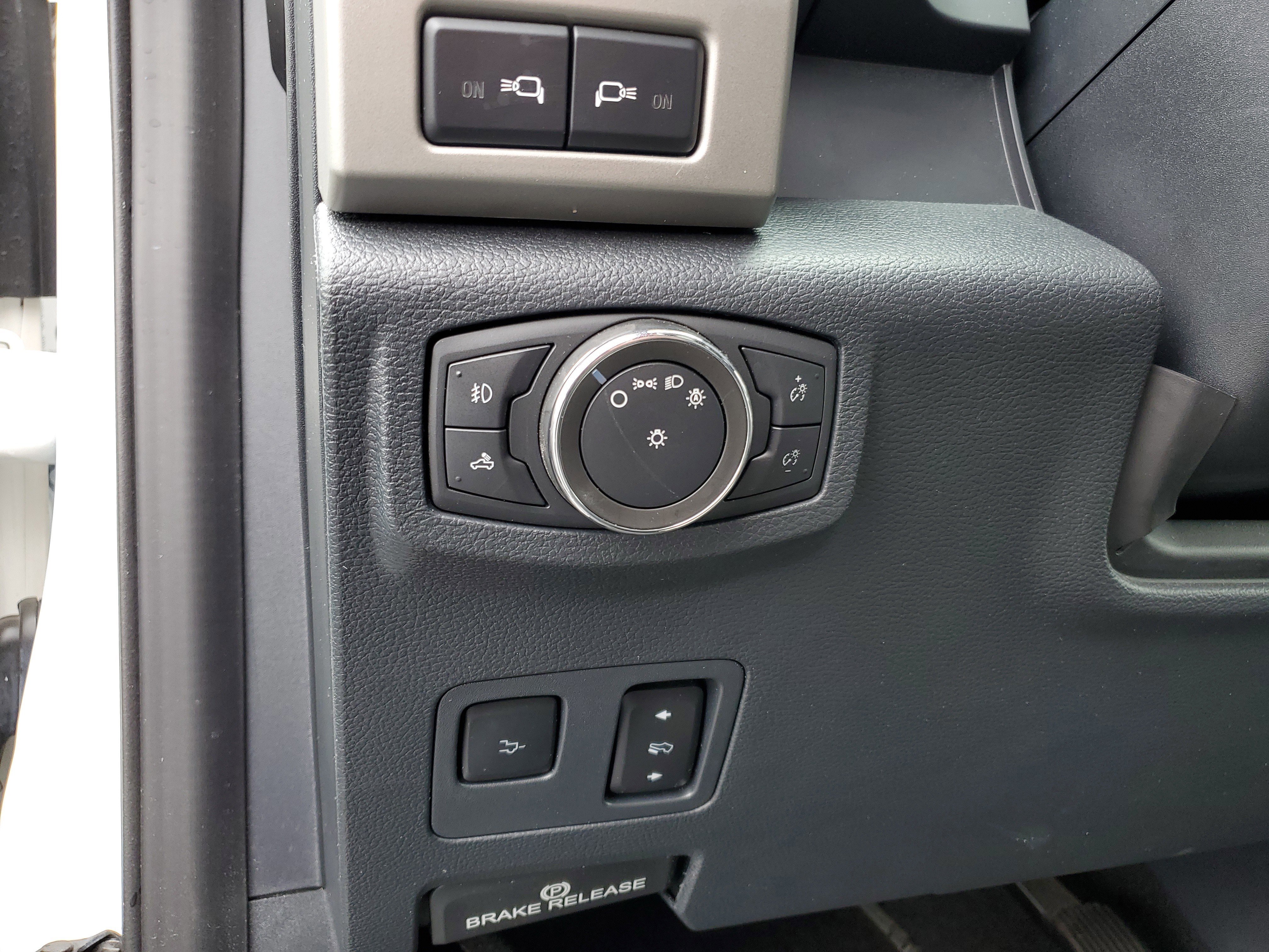 Certified 2022 Ford F350 Lariat w/ Black Appearance Package AWD/4WD image 20