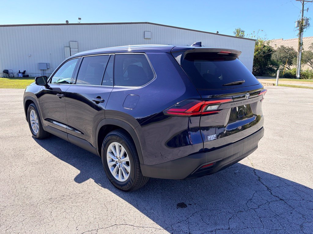 Used 2026 Toyota Grand Highlander FWD image 4