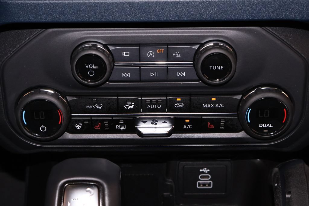 Certified 2026 Ford Bronco Raptor AWD/4WD image 32