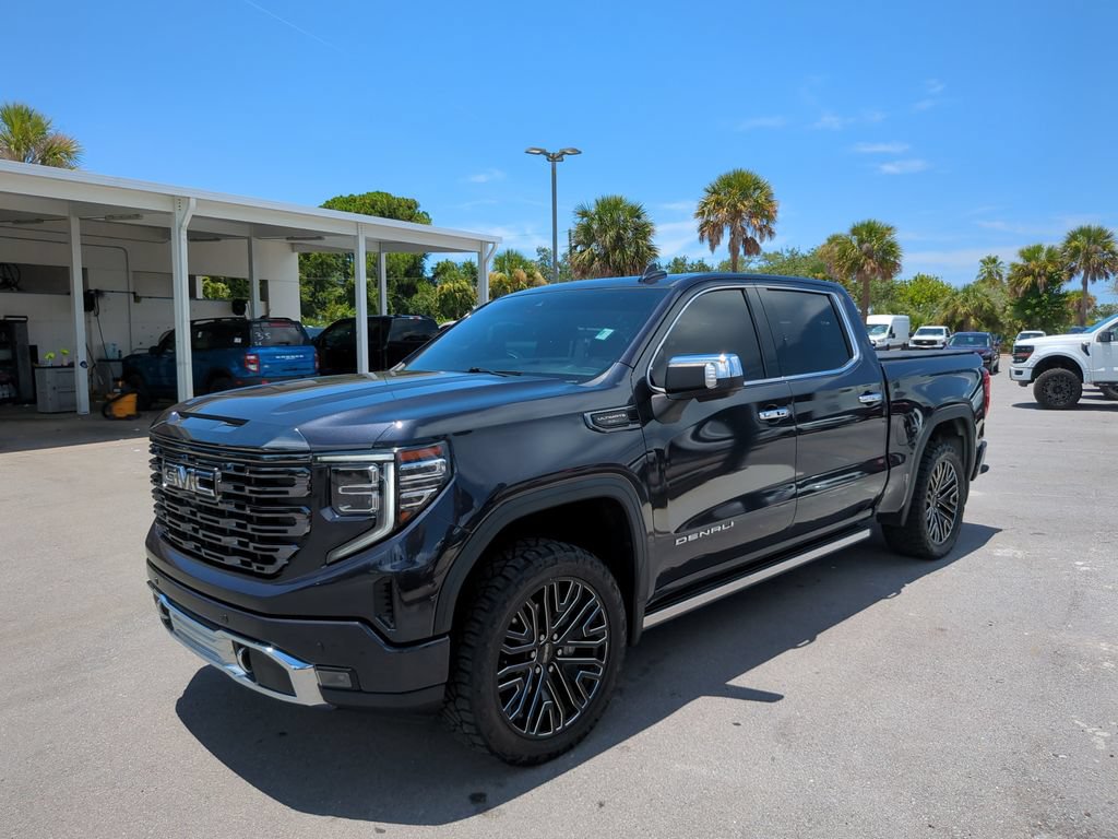 Used 2022 GMC Sierra 1500 Denali Ultimate AWD/4WD image 4