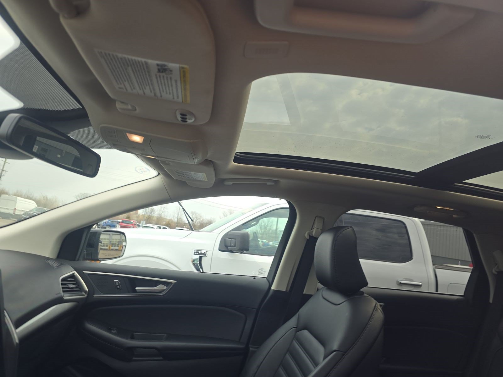 Certified 2024 Ford Edge SEL w/ Convenience Package AWD/4WD image 19
